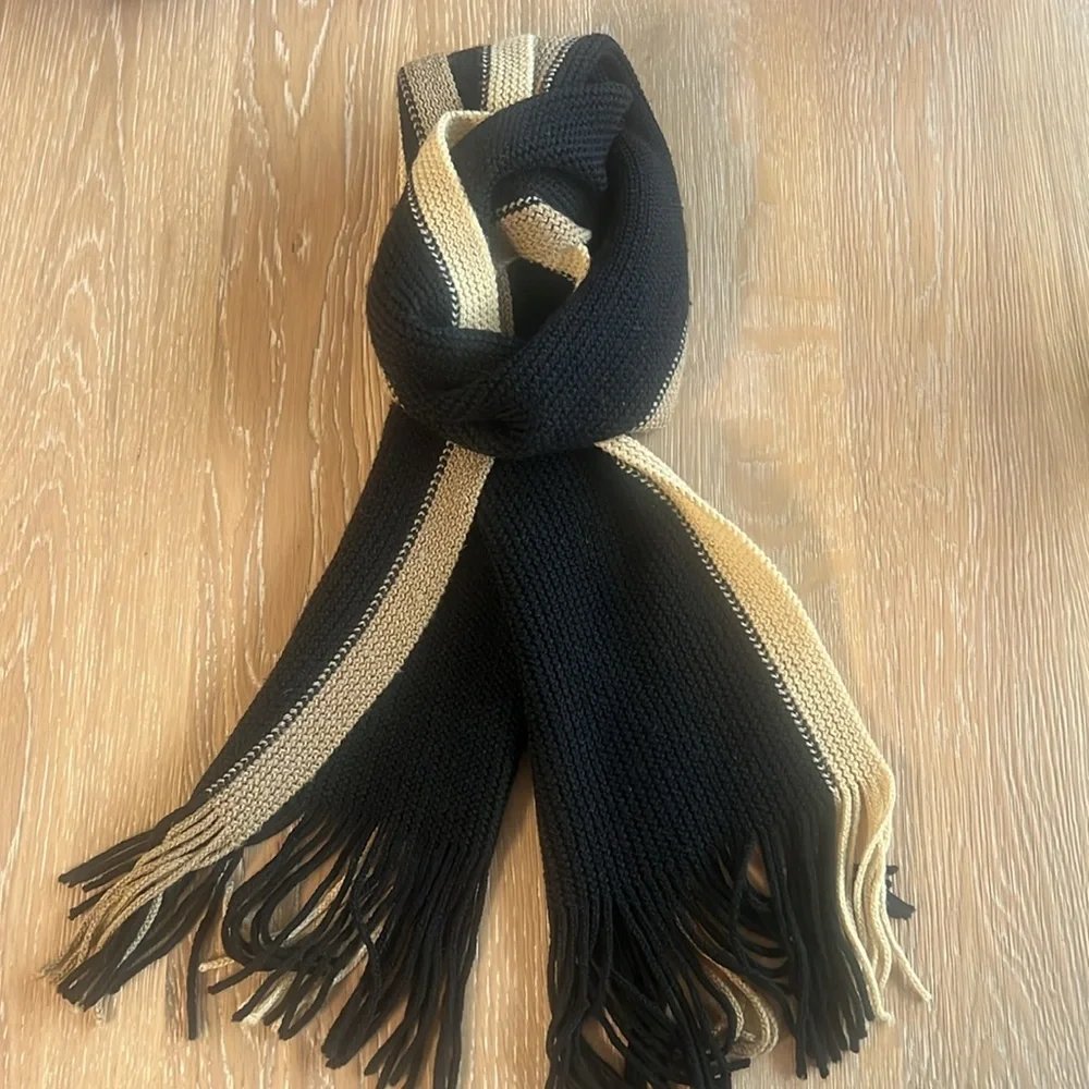 🤎💼 BANANA REPUBLIC GENDER NEUTRAL BLACK & CREAM SCARF🤎💼